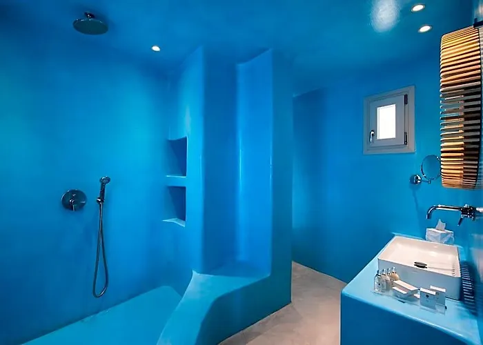 Skyfall Suites - Adults Only
